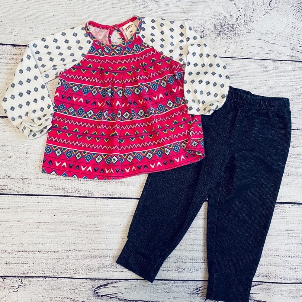 Pink and white geo top with jean colored leggings